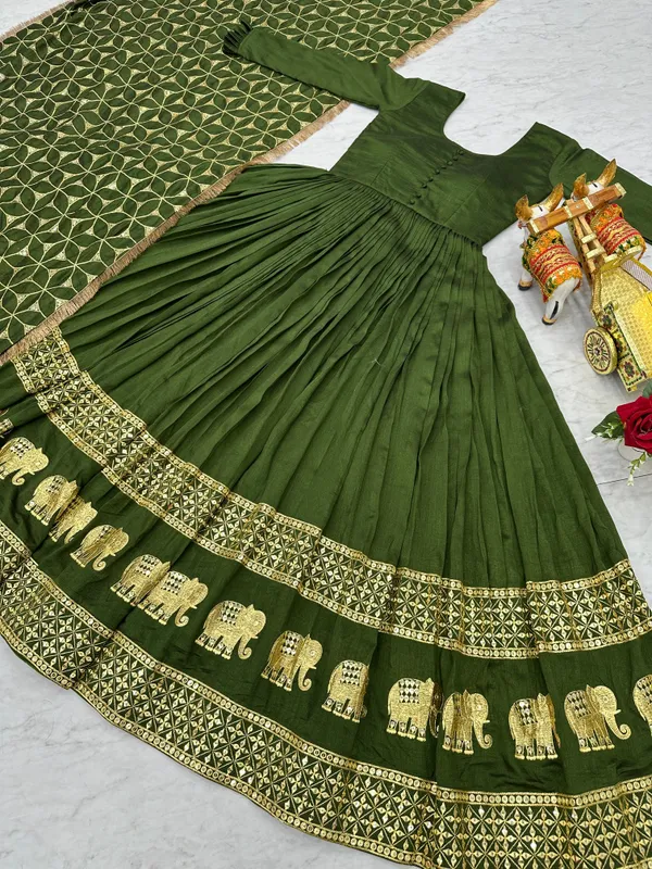 Green_&_Red_Silk_Gown_For_Women