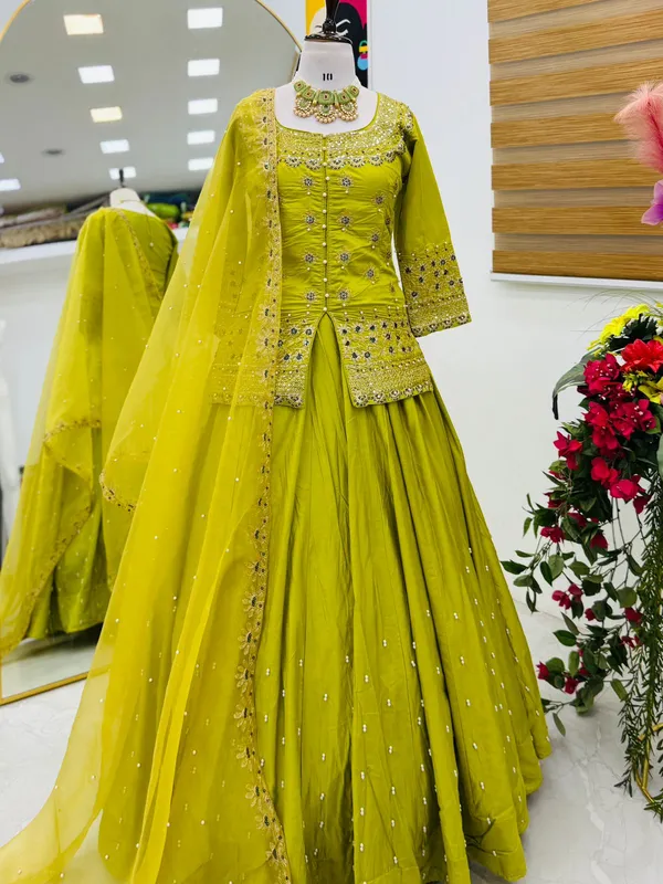 Mehndi_Silk_Lehenga_Crop_Top_For_Women
