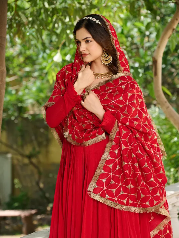 Red_Silk_Cotton_Gown_For_Women
