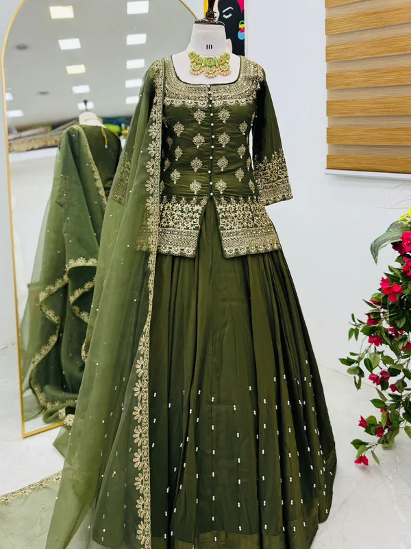 Green_Silk_Lehenga_Crop_Top_For_Women