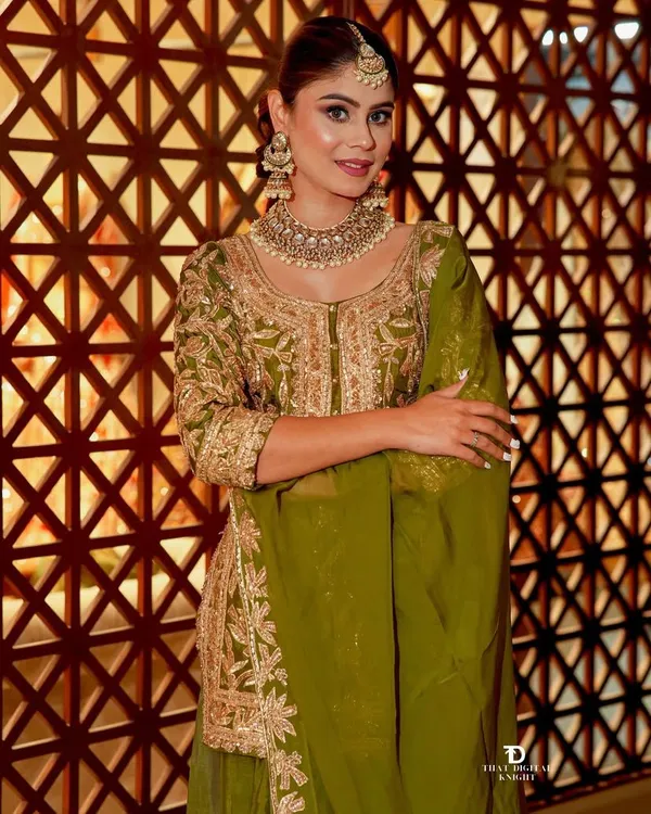 Green_Silk_Sharara_Suit_For_Women