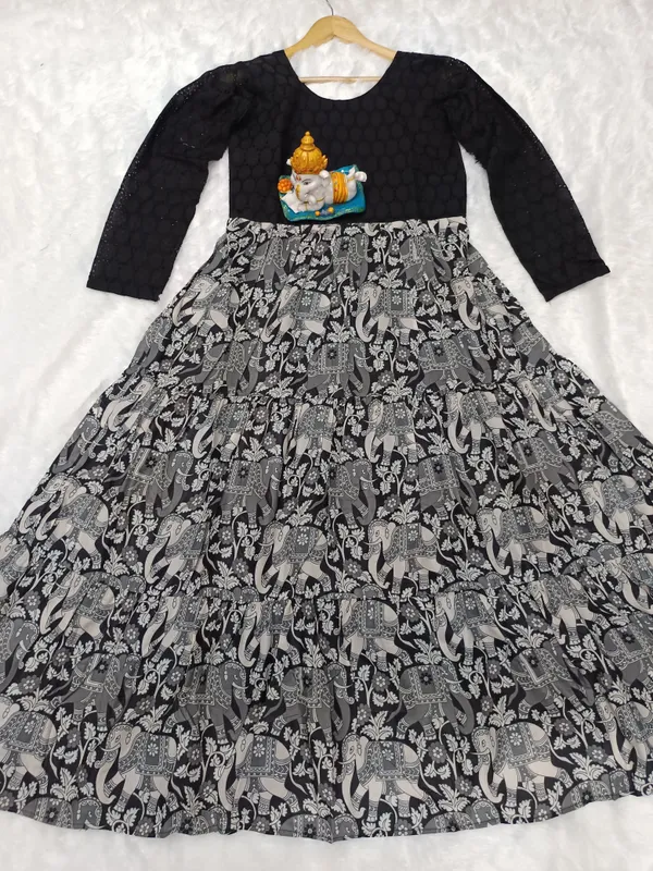 Black_Cotton_Gown_For_Women