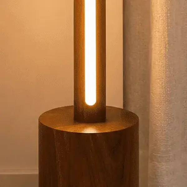 Minimalist_Wooden_Floor_Lamp_–_Sleek_Cylindrical_Rod_Design_-_Rosewood
