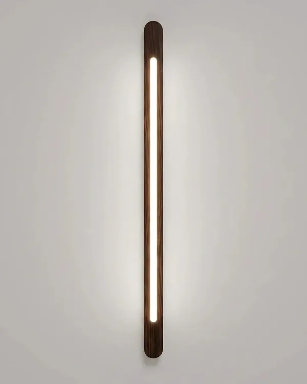 Vertical_Wooden_Wall_Light_–_Minimalist_Accent_Lighting_|_Handcrafted_By_Nixwoods