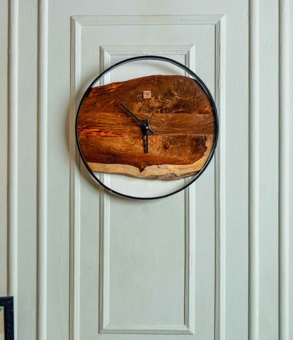 Rosewood_Clock_-_Timeless_Elegance_For_Your_Space