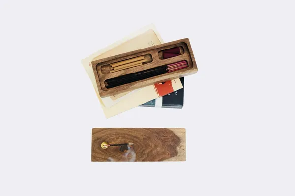 Teak_Wood_Incense_Holder_–_Simple_&_Elegant_Aroma_Diffuser