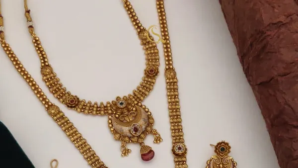 High_Brass_Gold_Necklace_Combo_Set_For_Women