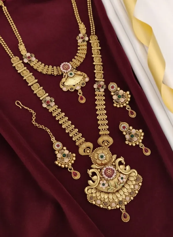 High_Gold_Pleated_Necklace_Combo_Set_For_Women