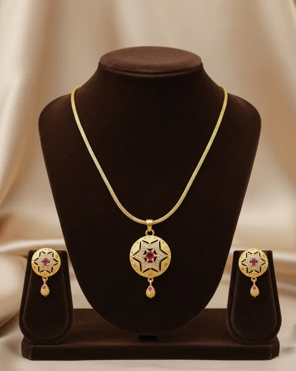 High_Gold_Pleated_Pendant_Set_For_Women