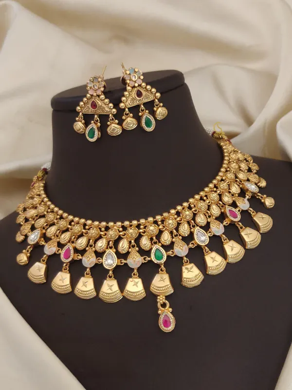 High_Brass_Gold_Pleated_Designer_Necklace_Premium_Quality_For_Women