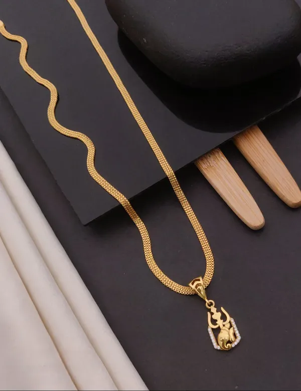 High_Gold_Pleated_Chain_Pendant_Premium_Quality_For_Women