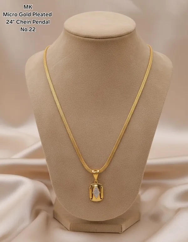 High_Gold_Pleated_Chain_Pendant_Premium_Quality_For_Women
