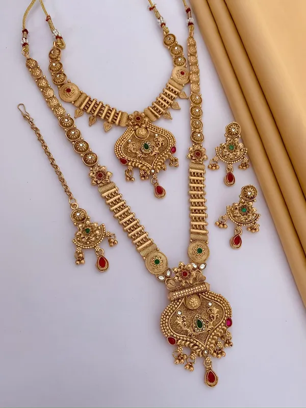High_Gold_Pleated_Necklace_Combo_Set_For_Women