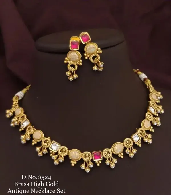 High_Gold_Pleated_Necklace_Premium_Quality_✨️_