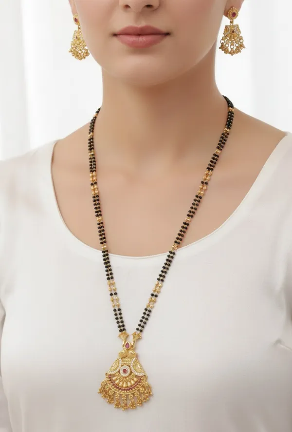 High_Gold_Pleated_Necklace_Premium_Quality_For_Women