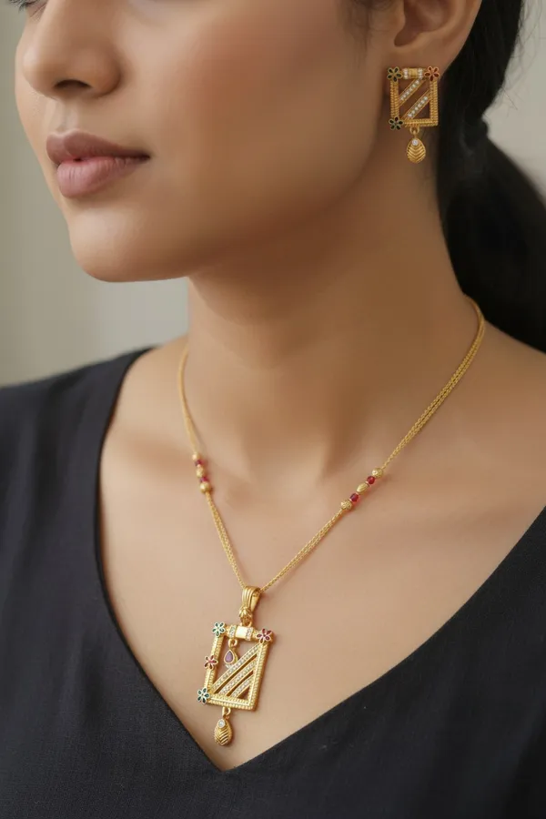 High_Gold_Pleated_Pendant_Set_Premium_Quality_For_Women