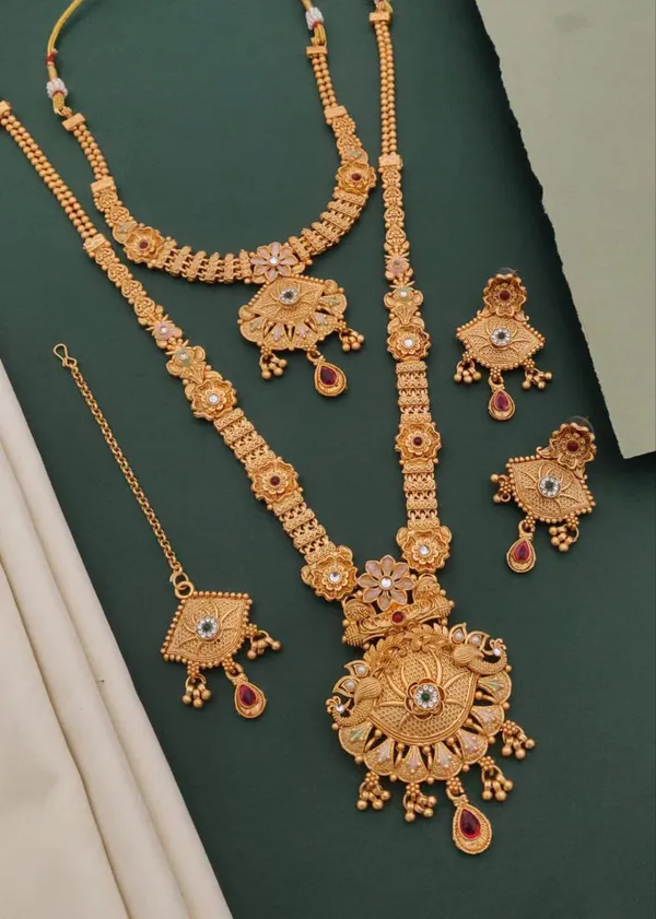 High_Gold_Pleated_Necklace_Combo_Set_For_Women
