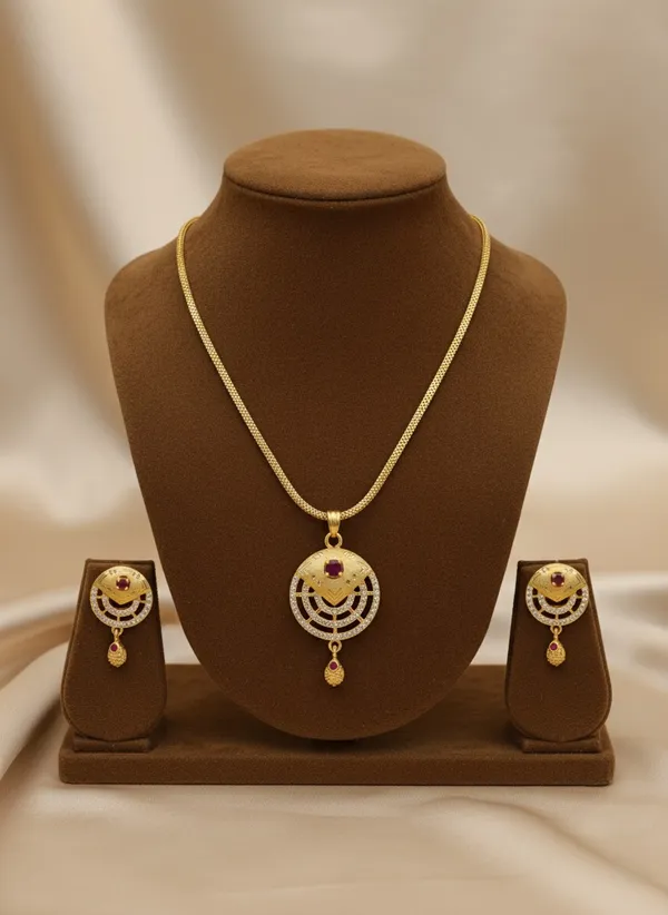 High_Gold_Pleated_Pendant_Set_For_Women