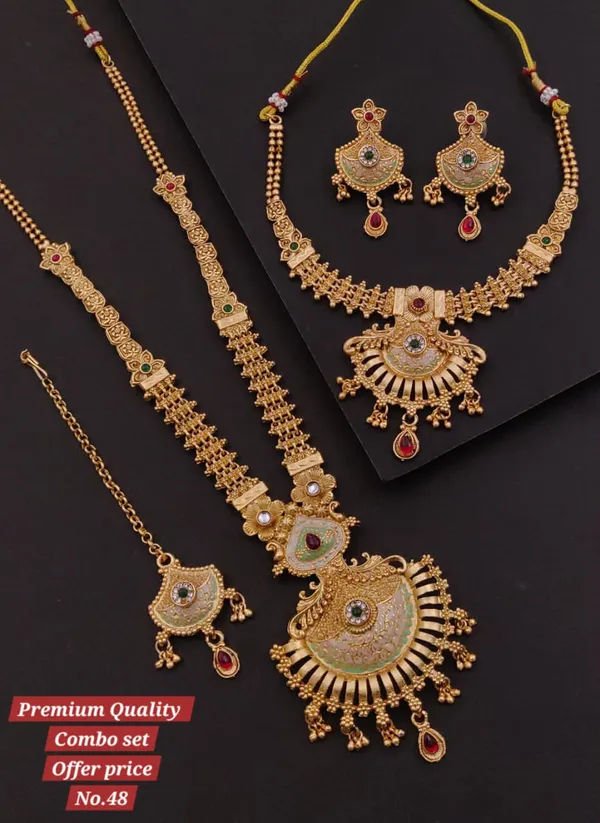 Gold_Pleated_Necklace_Combo_Set_Premium_Quality_For_Women