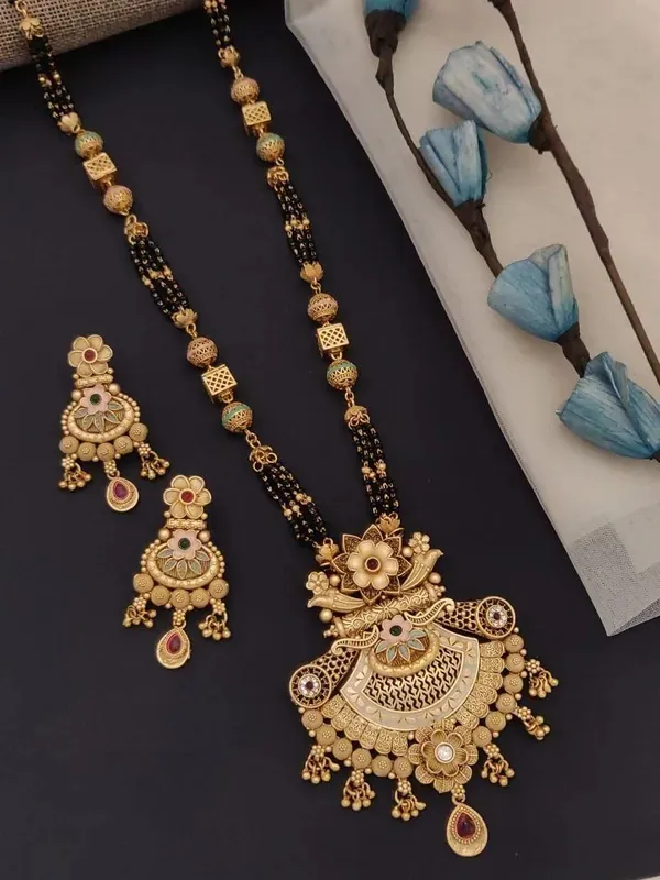 High_Gold_Pleated_Mangalsutra__For_Women