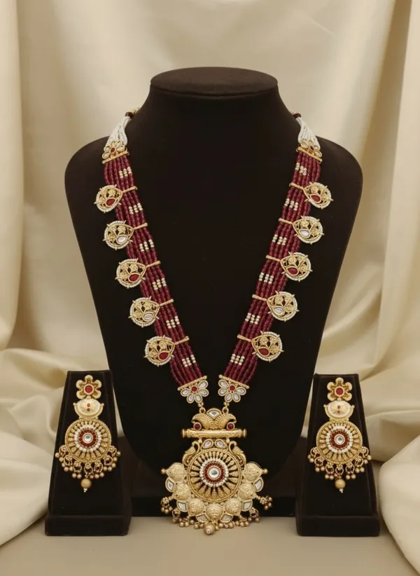 High_Gold_Pleated_Long_Moti_Set_For_Women