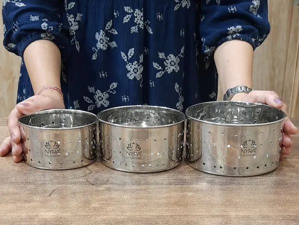 Stainless_Steel_Glossy-Finish_Round_Cheese/Paneer_Maker_-_Quick_Press_Mould_-_3_Sizes