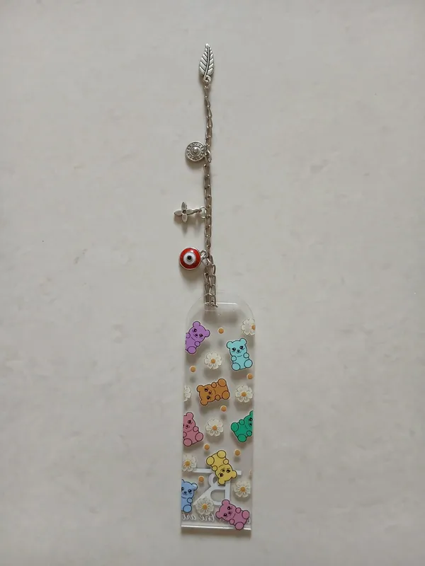 Multicolor_Rainbow_Bear_&_Daisy_Acrylic_Bookmark