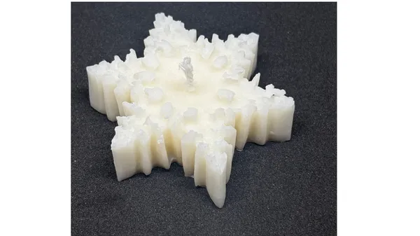 Textured_Snowflake_Candle