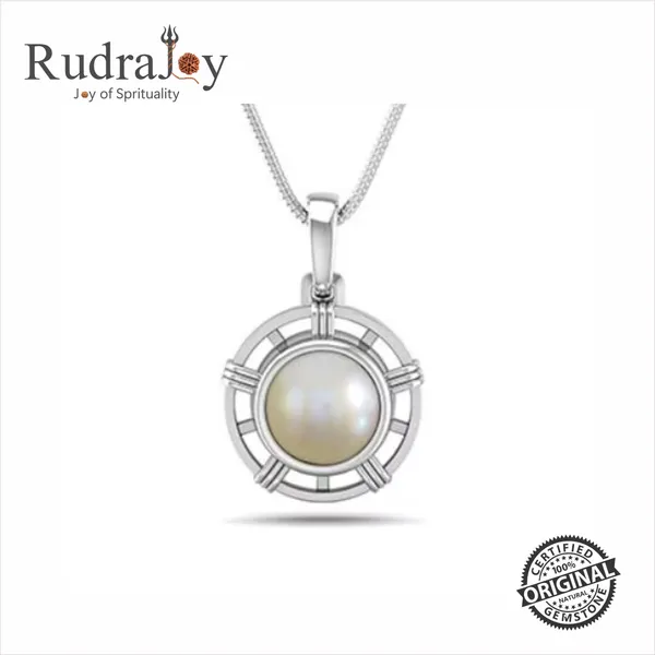 Natural_White_South_Sea_Pearl_(Saccha_Moti)_3.18_Carats
