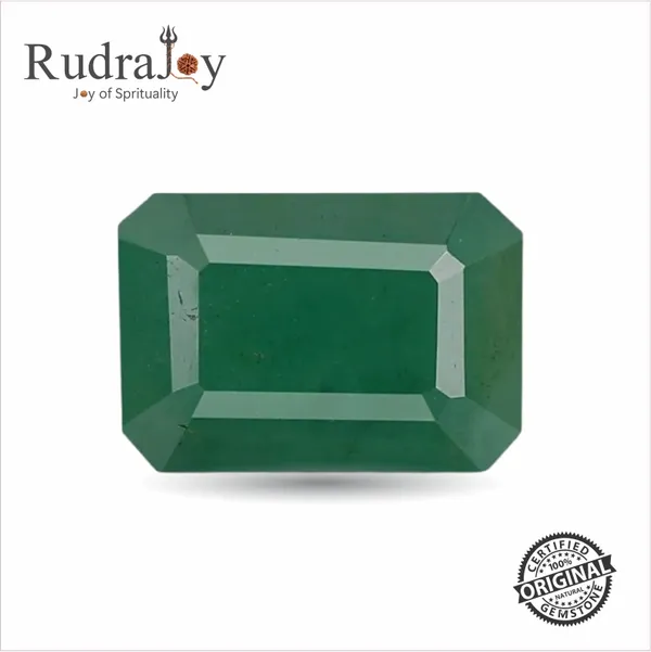 Natural_Green_Emerald_(Panna)_3.38_Carats