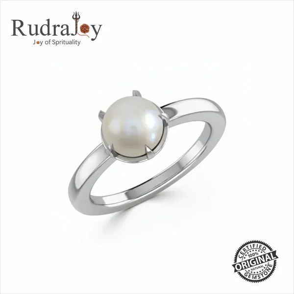 Natural_White_South_Sea_Pearl_(Saccha_Moti)_4.53_Carats