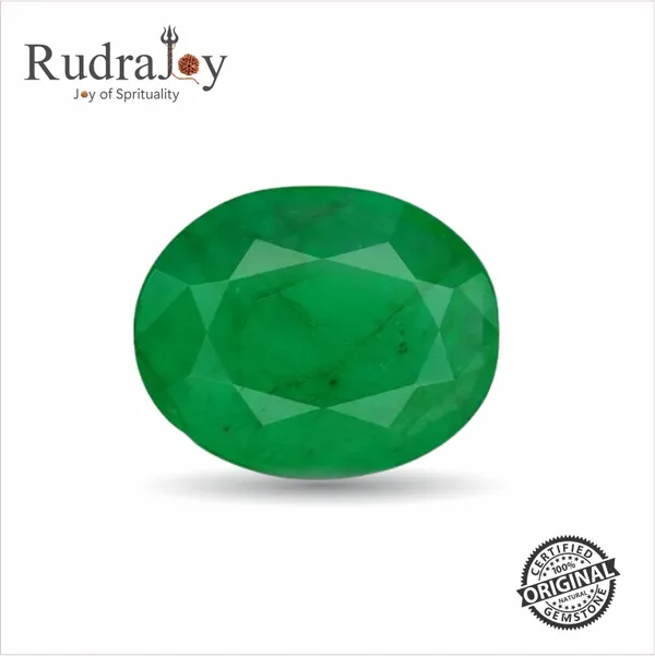 Natural_Green_Emerald_(Panna)_4.03_Carats