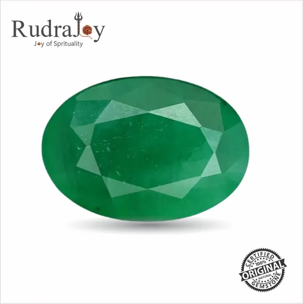 Natural_Green_Emerald_(Panna)_4.30_Carats