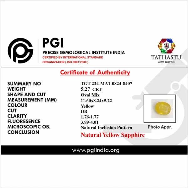 Natural_Yellow_Sapphire_(Phukhraj)_5.27_Carats