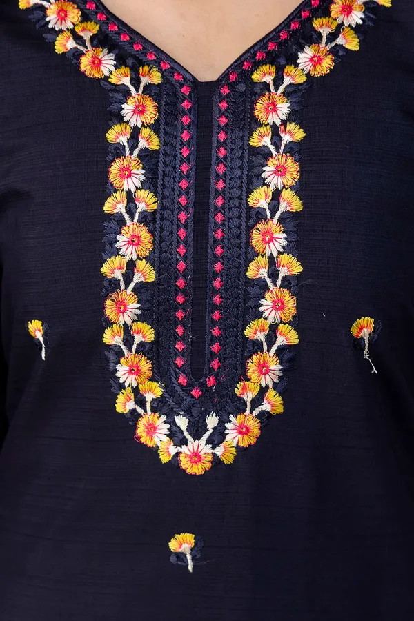 Black_Embroidery_kurta_set