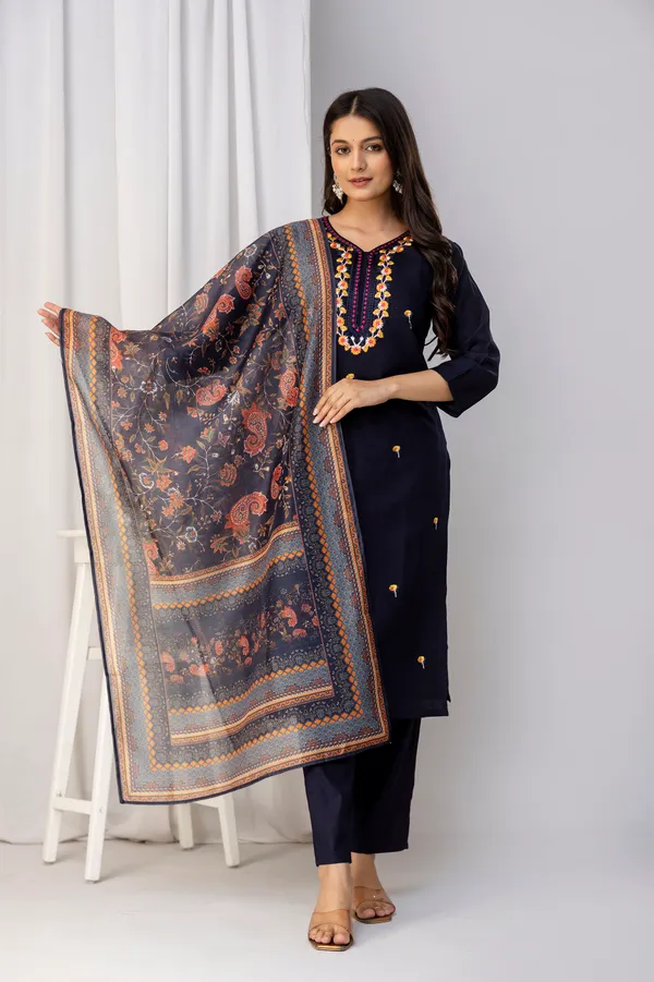 Black_Embroidery_kurta_set