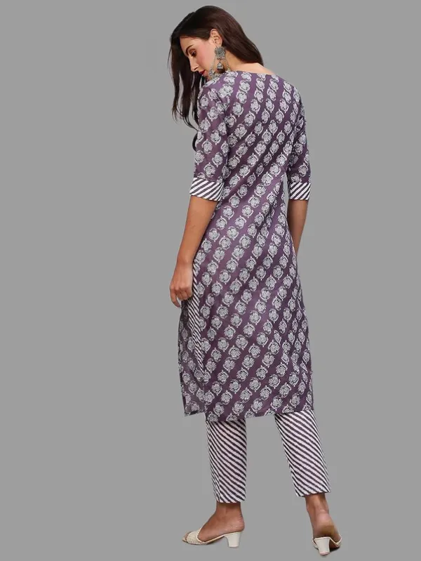 Brown_kurta_pant_set_with_dupatta