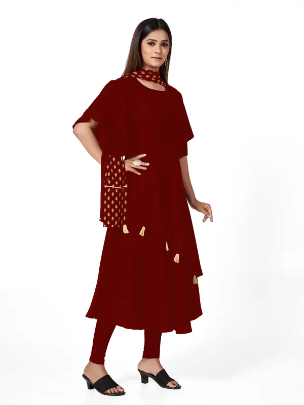 Maroon_Crepe_Kurti_&_Dupatta_Set_For_Women