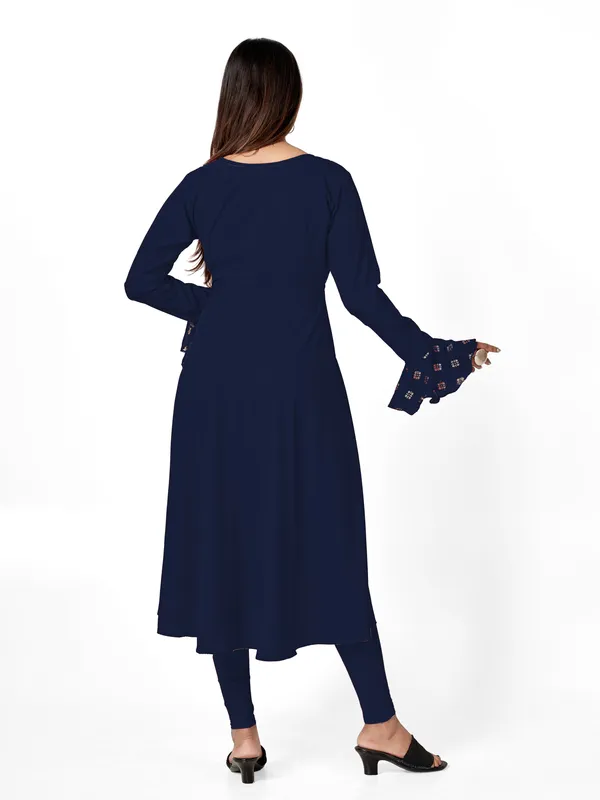 Blue_Crepe_Kurti_&_Dupatta_Set_For_Women