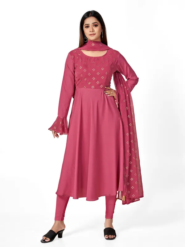 Pink_Crepe_Kurti_&_Dupatta_Set_For_Women