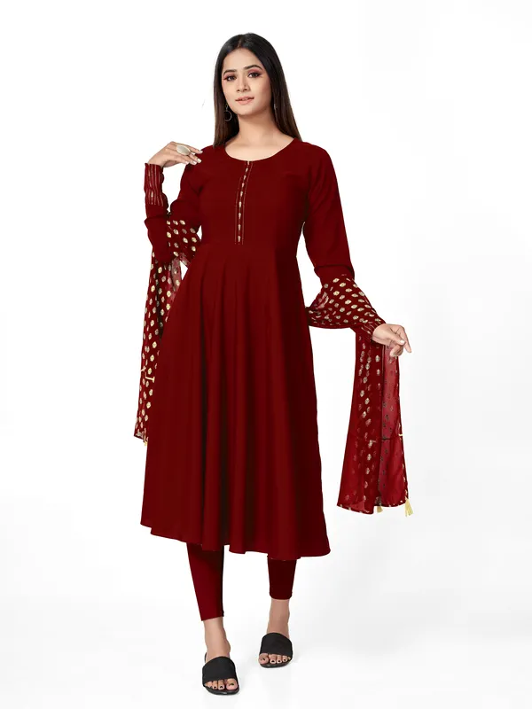 Maroon_Crepe_Kurti_&_Dupatta_Set_For_Women