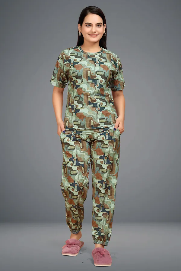 Dark_Green_Lycra_Night_Suit_For_Women
