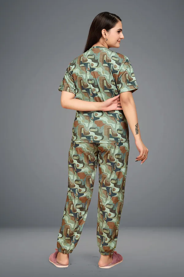 Dark_Green_Lycra_Night_Suit_For_Women