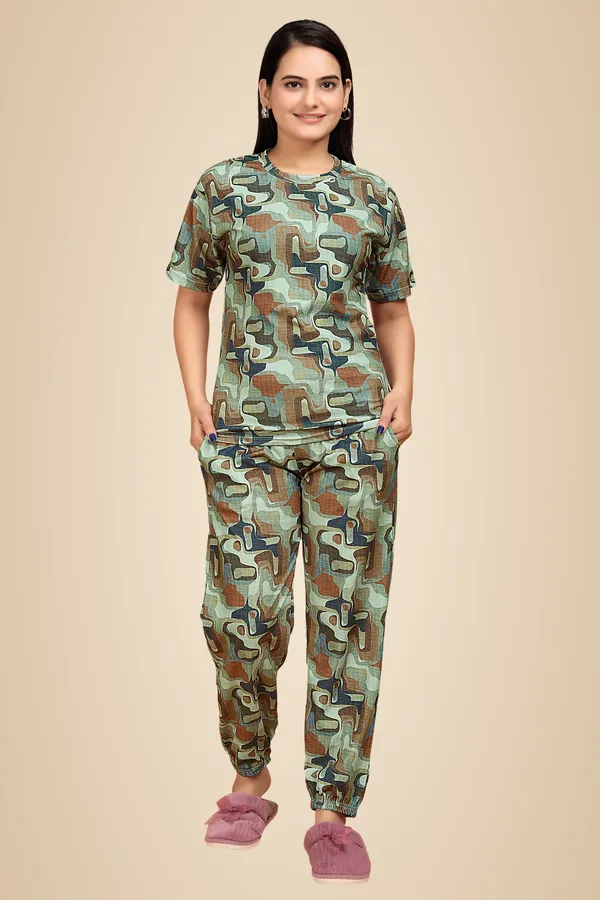 Dark_Green_Lycra_Night_Suit_For_Women