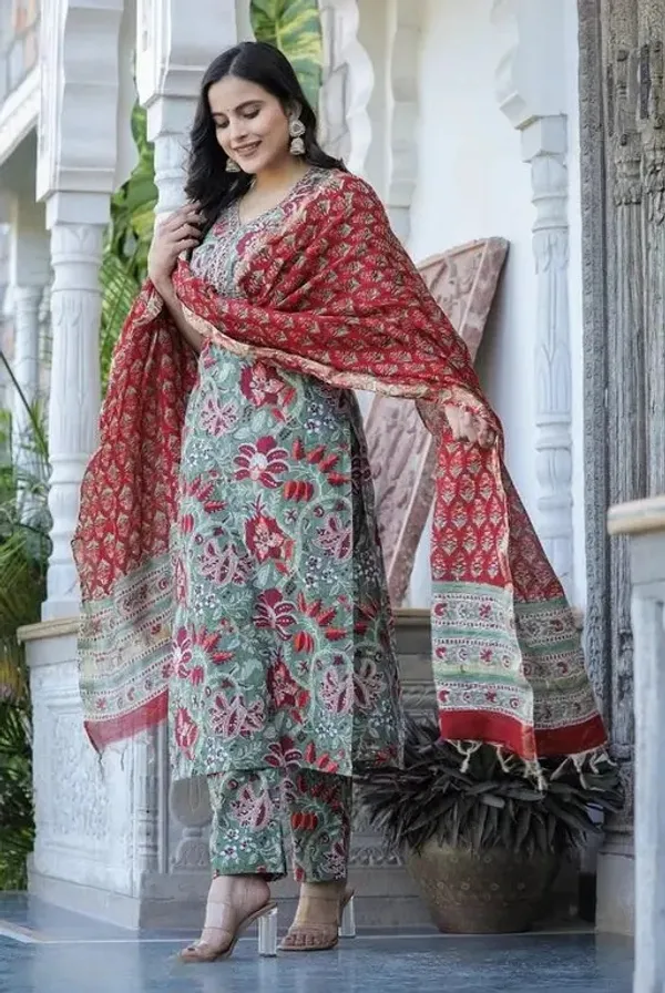 Green__Kurta__Pant_&_Dupatta_For_Women