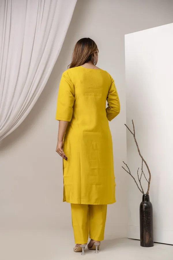 Yellow_Pure_Roman_Silk_Kurta_Pant_&_Dupatta_For_Women