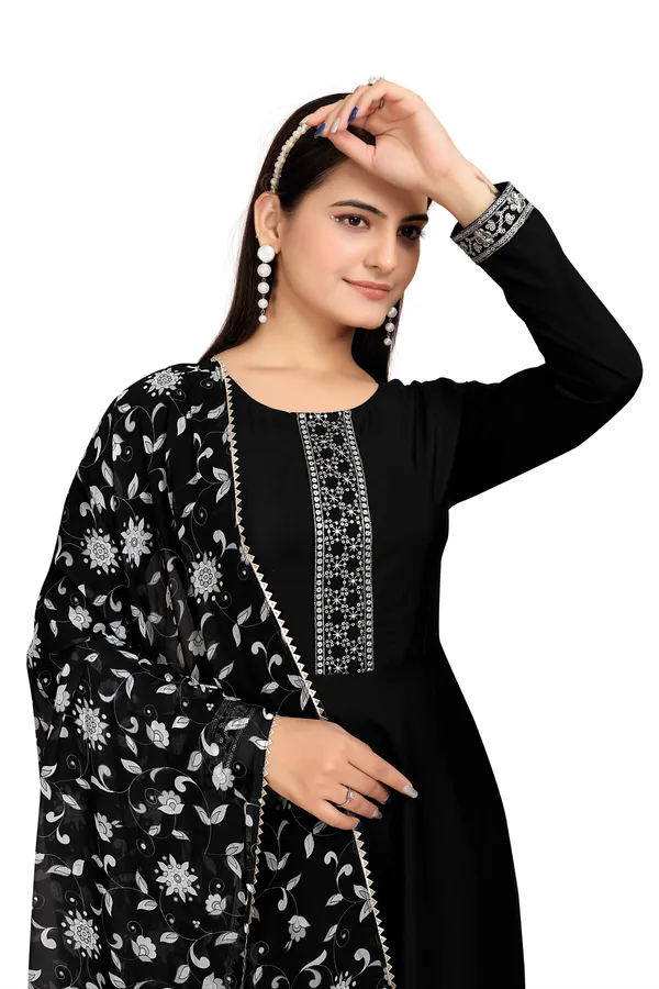 Black_Rayon_Slub_Kurta_Pant_&_Dupatta_For_Women