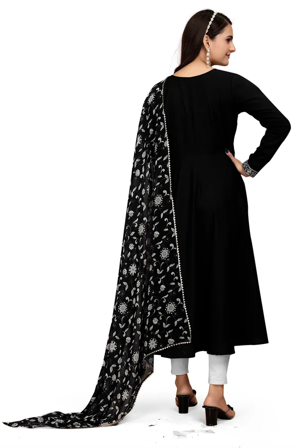 Black_Rayon_Slub_Kurta_Pant_&_Dupatta_For_Women