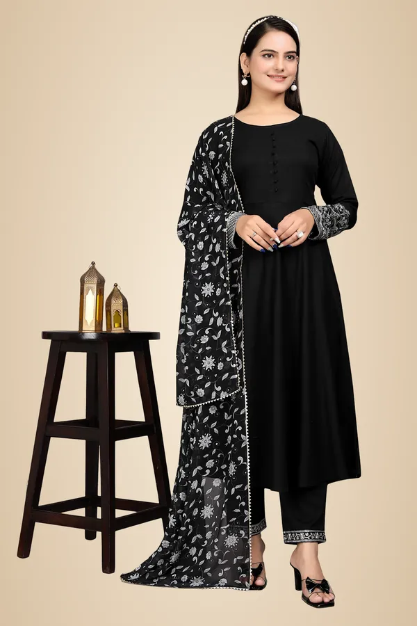Black_Jacquard_Kurti_Pant_Set_For_Women