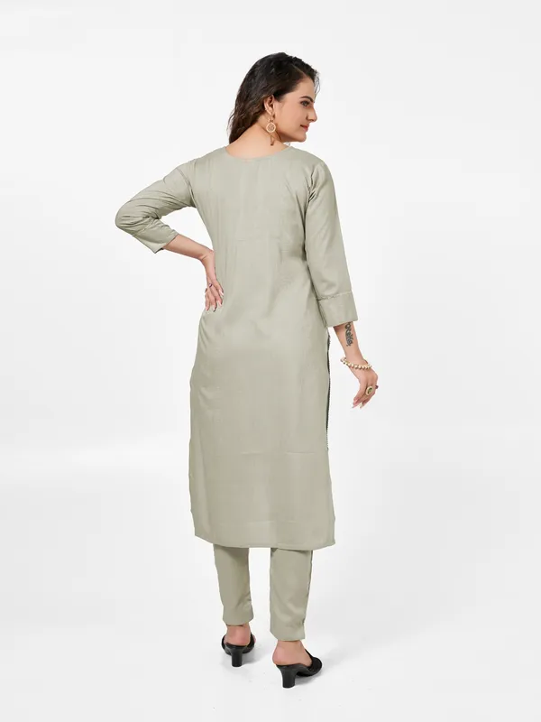 Cream_Jacquard_Kurti_Pant_Set_For_Women